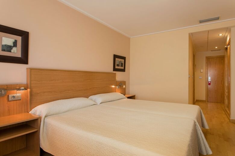 Hotel Husa Villa San Juan
