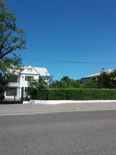 Hostal Sweet Home Near Black Sea