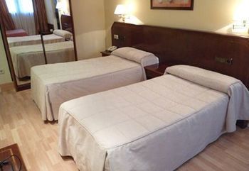 Hotel Torrebillela