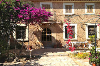 Agroturismo Bhg Residencial R�stic Lau