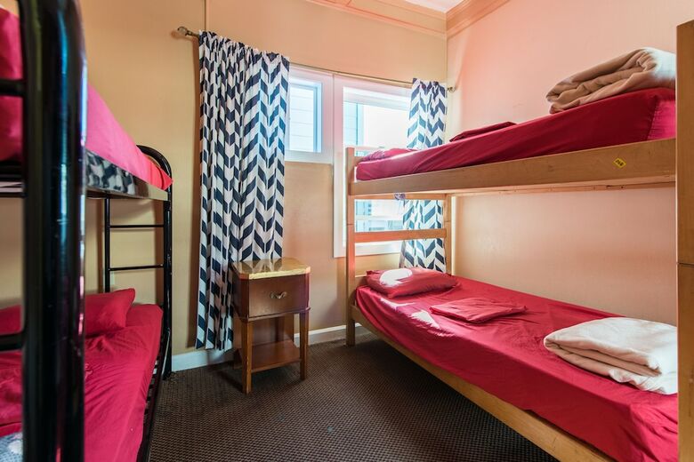 Albergue European Guest House