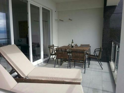 Atlantis Apartment 4 Pestani