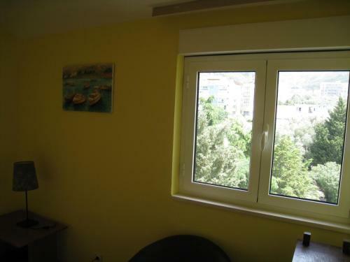 Apartment Rade