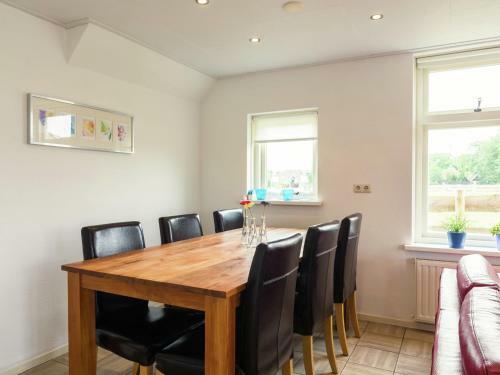 Comfortable Cottage Near Sea In Oosterend Terschelling