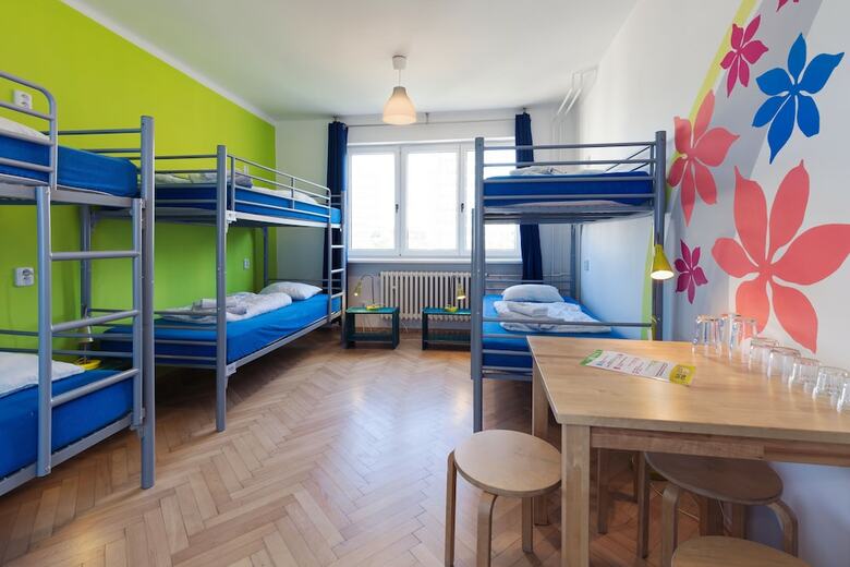 Apartamentos Patio Hostel