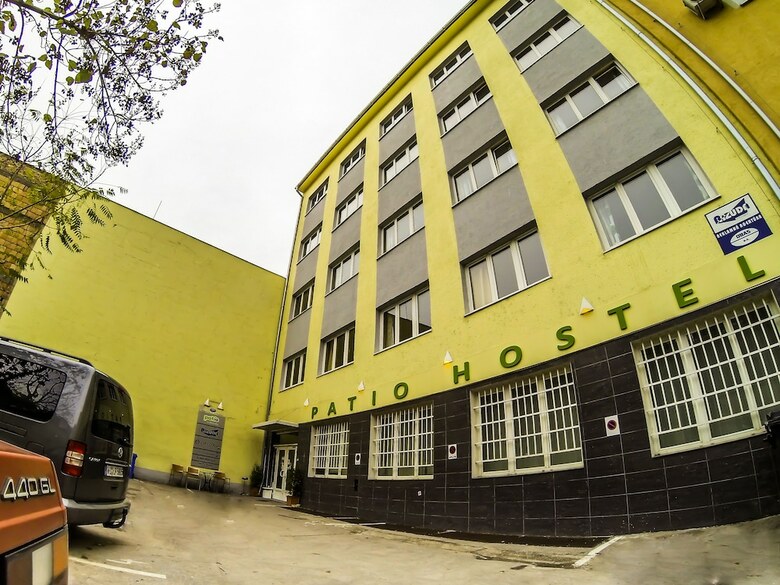 Apartamentos Patio Hostel