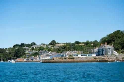 New Quay Lodge