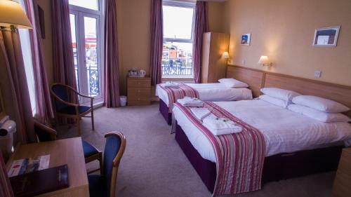 New Beach Hotel