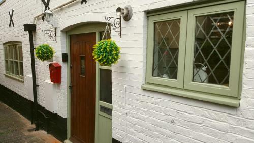 1 Mews Cottage