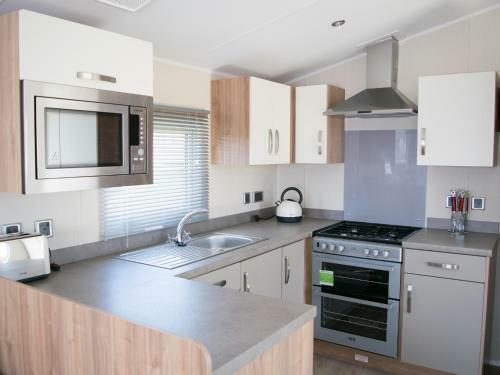 Bude Holiday Resort - Families And Couples Only