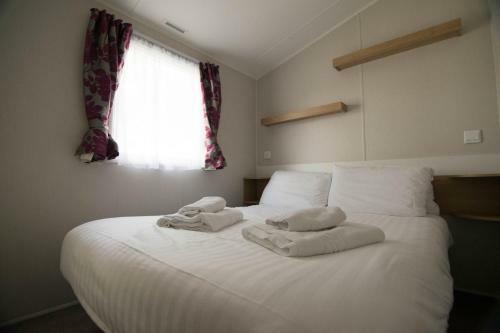 Bude Holiday Resort - Families And Couples Only