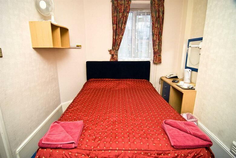 Boston Court Hotel