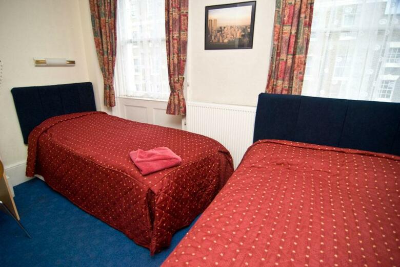 Boston Court Hotel