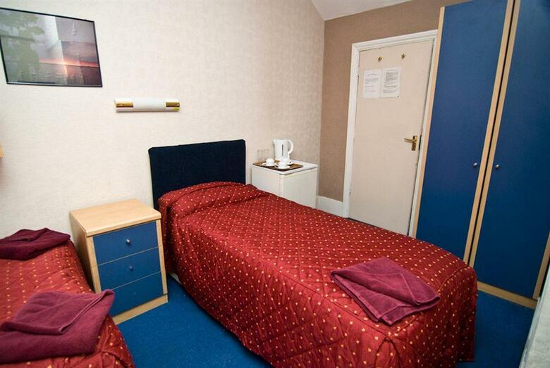 Boston Court Hotel