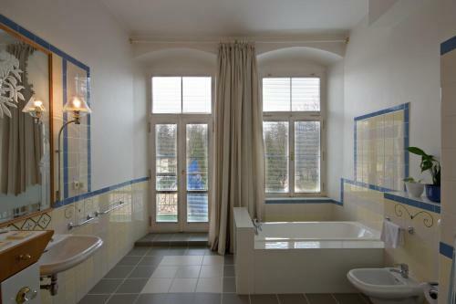 Boutique Hotel Three Lilies
