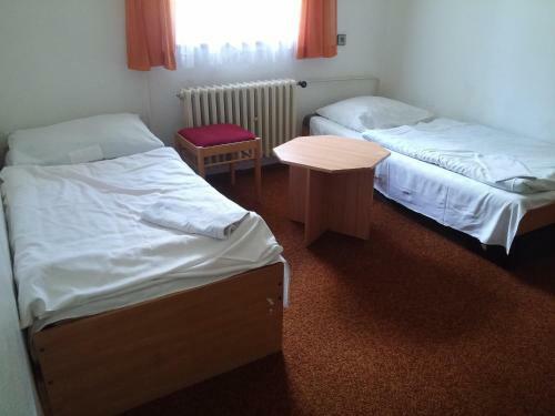 Hostal Penzion Lovochemie
