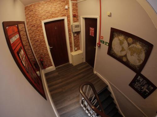 Midtown Hostel