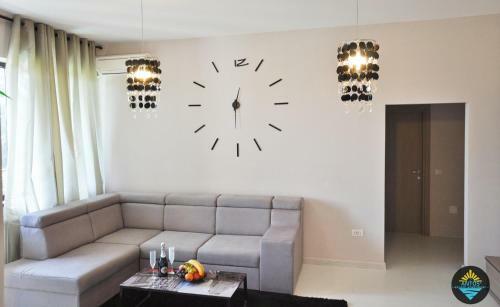 Antos Deluxe Apartment