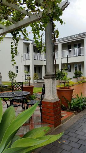 Hostal Bright On 5th Guest House