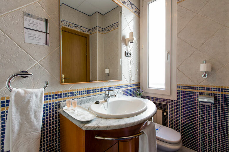 Hotel Negresco Gran V�a