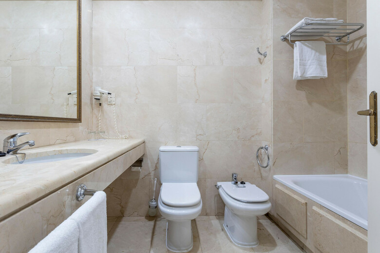 Hotel Osuna Feria Madrid