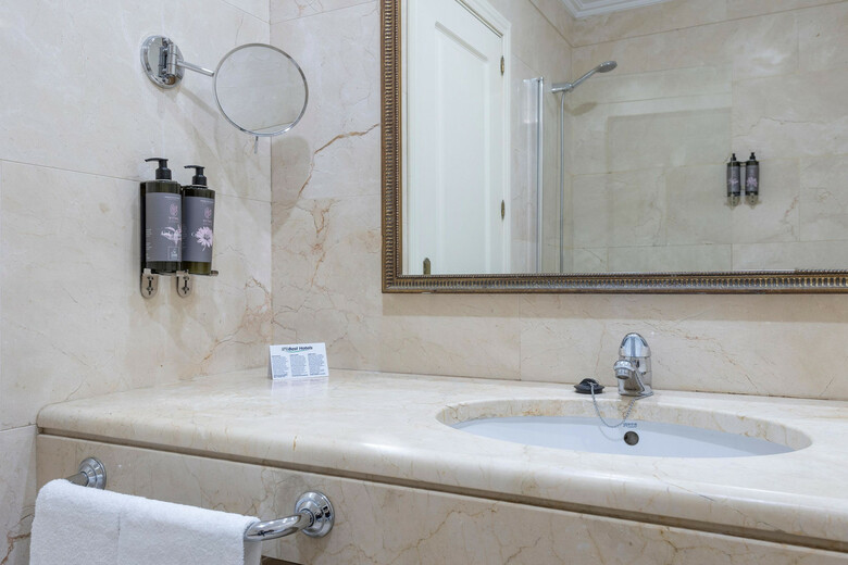 Hotel Osuna Feria Madrid