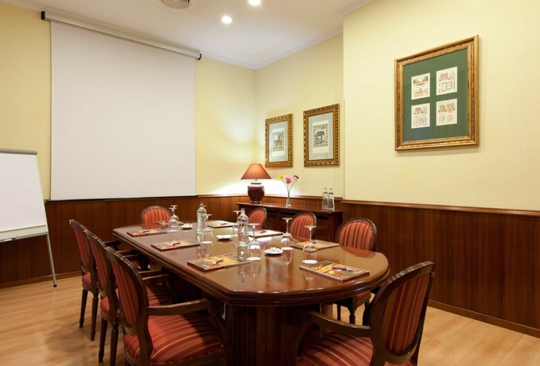 Hotel Senator Gran Via 21