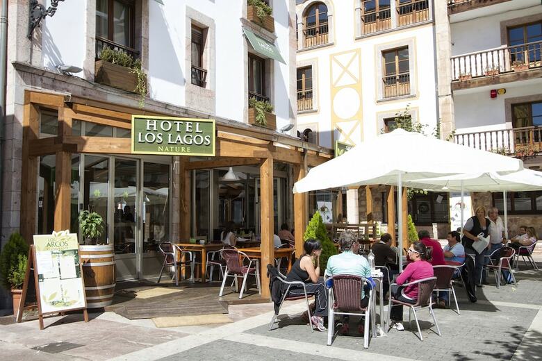 Hotel Arcea Los Lagos