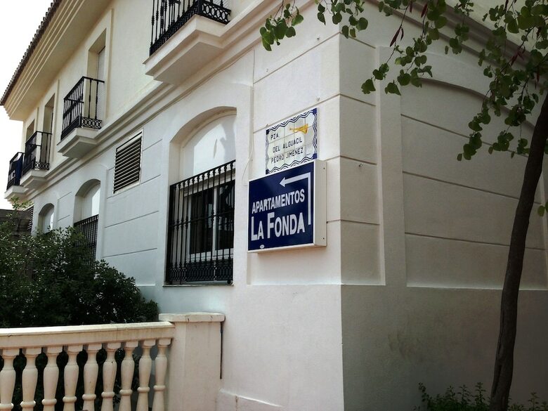 Apartamentos La Fonda