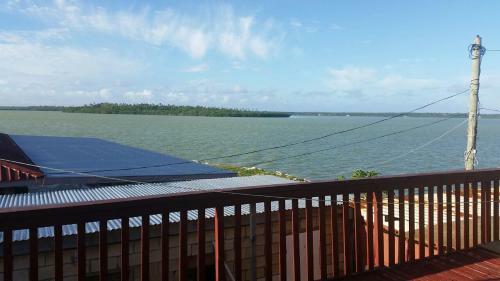 Paul's Waterfront Holiday House
