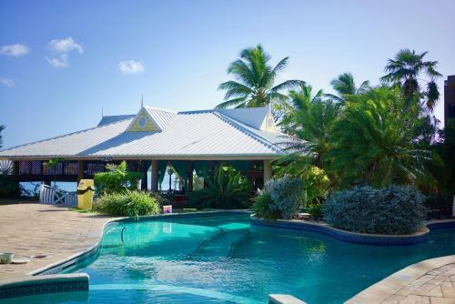 Tropikist Beach Hotel And Resort