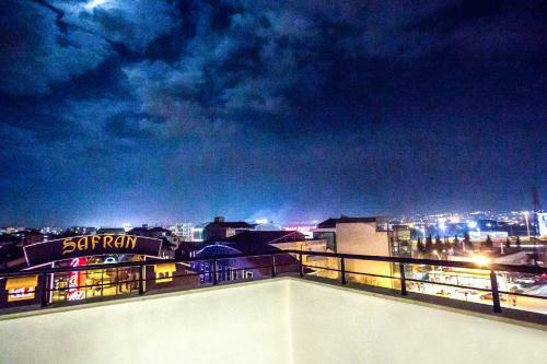 Rosso Hotel