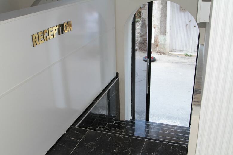 Life Hotel