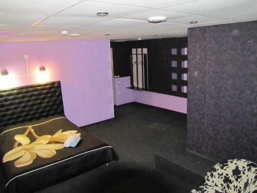 Hostal Guest House Revolyutsii 28