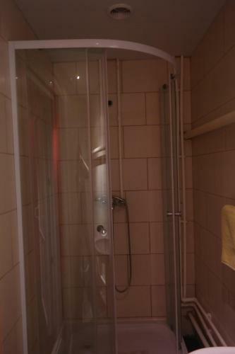 Hostal Guest House Revolyutsii 28