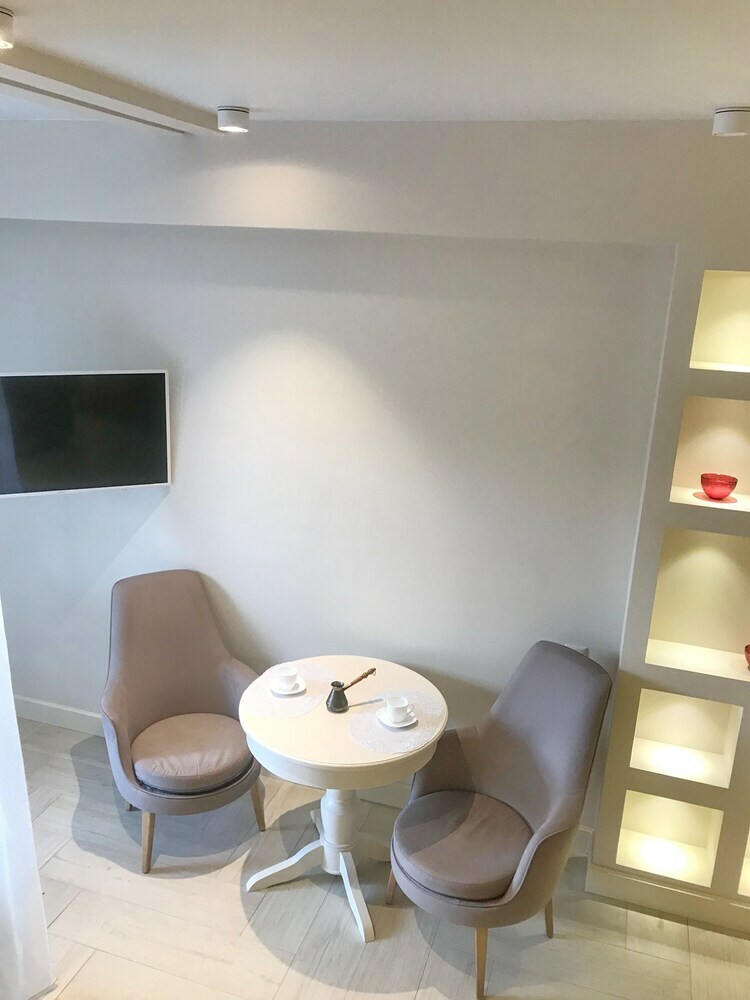 Oplot Hotel
