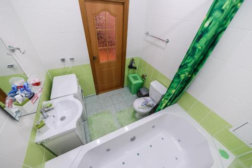 Apart-hotel Domashny Uyut On Sheinkmana 90