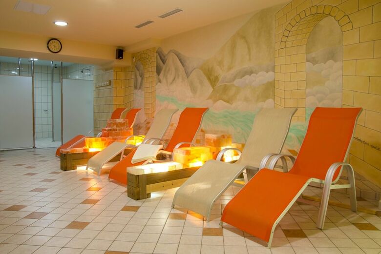 Alp Hotel