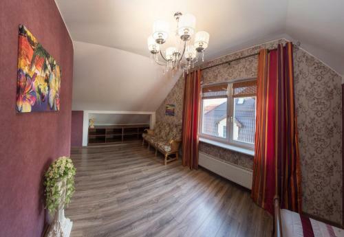 Apartments Goncharnaya 6
