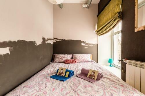 Hostel Whose Suitcase