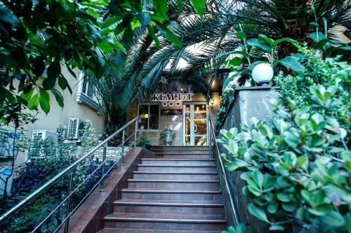 Zhemchug Hotel