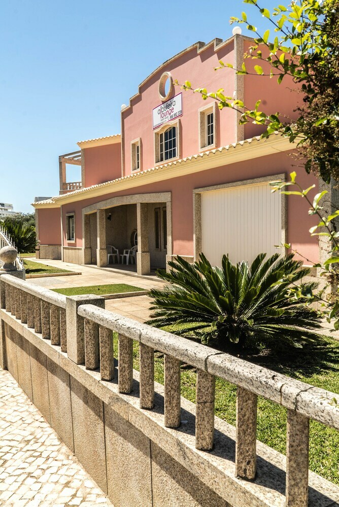 Hostal Albufeira Lounge Guesthouse