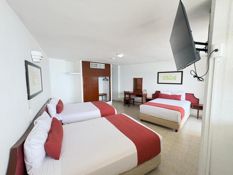 Hotel Royalty