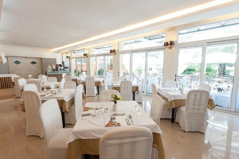 Art Hotel Debono