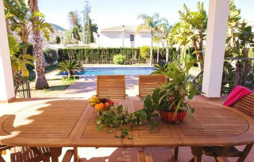 Villa Alqueries