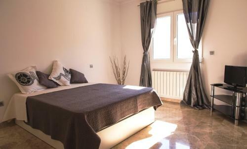 Villa Alqueries