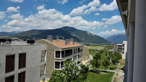 Apartamentos Valle De Tena - Las Margas Golf