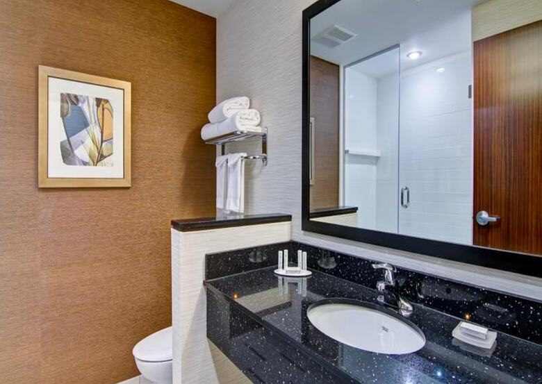 Hotel Fairfield Inn & Suites By Marriott Kaloops