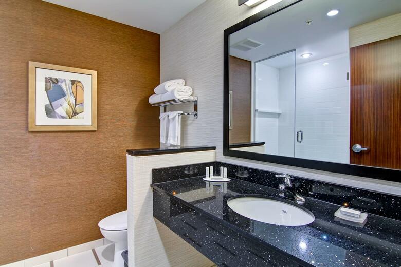 Hotel Fairfield Inn & Suites By Marriott Kaloops