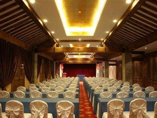 Hotel Auspicious Business